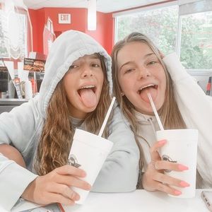 Meet your Posher, Ireland